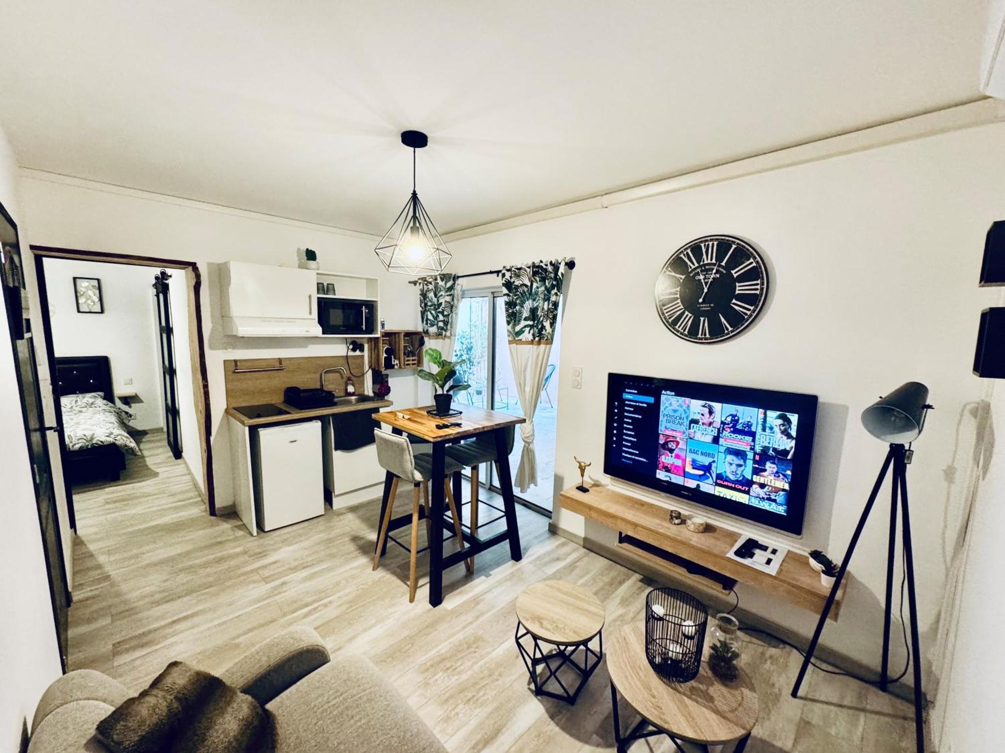 Appartement Alena à Bourg-Saint-Andéol Extérieur photo